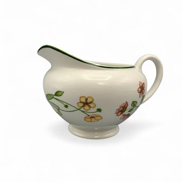 Johnson Bros Creamer Wild Flowers Design Made England Floral Botanical - Picture 1 of 9